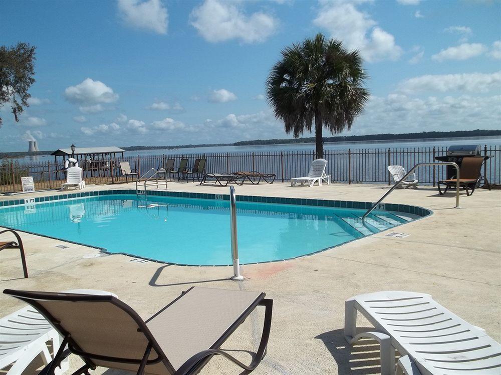 Crystal Cove Riverfront Resort Palatka Dış mekan fotoğraf